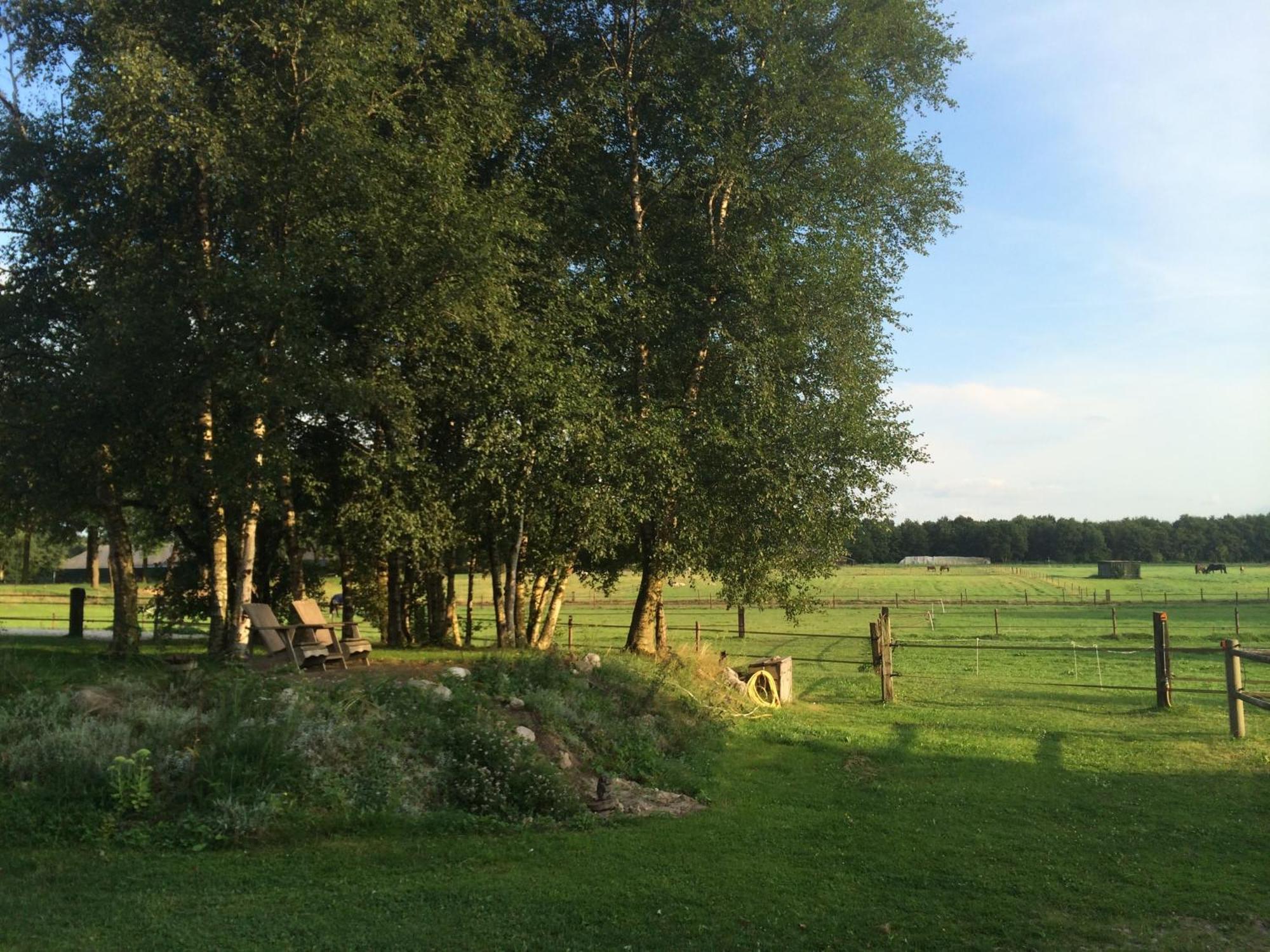 Slaopen En Stoet Bed & Breakfast Anderen Ruang foto