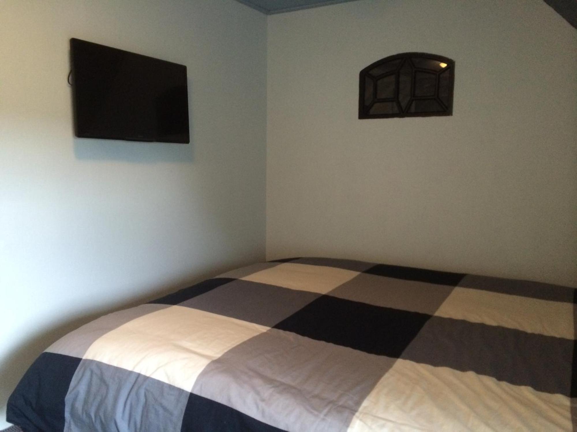Slaopen En Stoet Bed & Breakfast Anderen Ruang foto